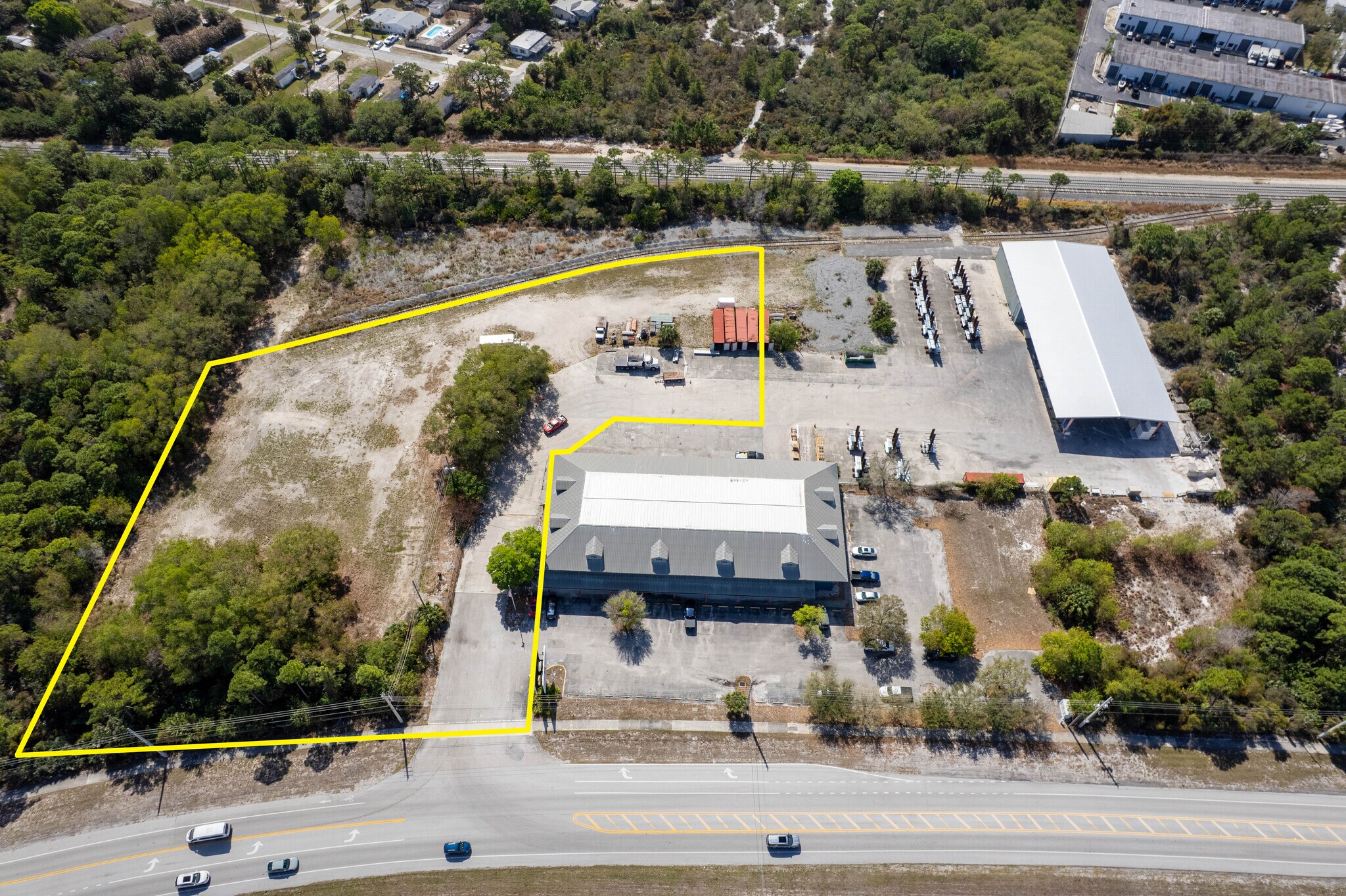 1551 NE Savannah Rd, Jensen Beach, FL à louer Photo principale– Image 1 sur 4