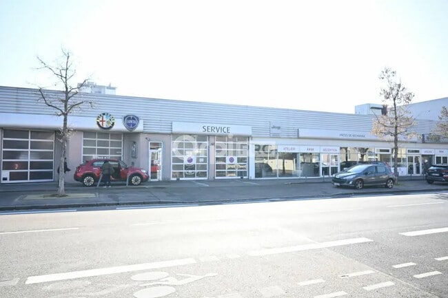 Plus de détails pour Bureau, Local d'activités à louer