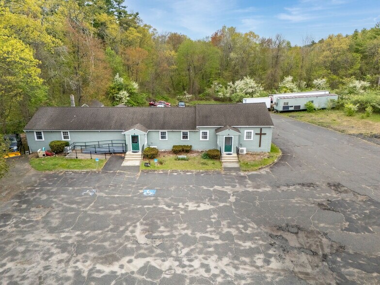 415 Andover St, Georgetown, MA à louer - Photo de l’immeuble – Image 2 sur 17