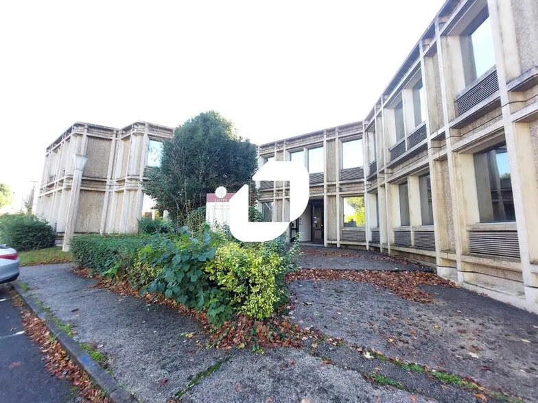 Bureau dans Saint-Aubin à louer - Photo de l’immeuble – Image 2 sur 12