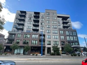 102 N G St, Tacoma, WA à louer Photo de l’immeuble– Image 2 sur 2