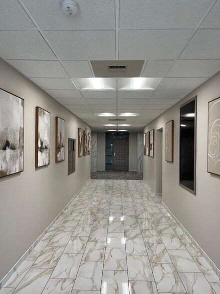 2080 Linglestown Rd, Harrisburg, PA à louer - Photo de l’immeuble – Image 3 sur 4