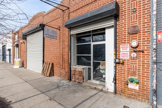 Plus de détails pour 327 Douglass St, Brooklyn, NY - Bureau/Local commercial à louer