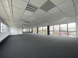 Plus de détails pour 48 Boulevard Chilpéric, Chelles - Bureau à louer