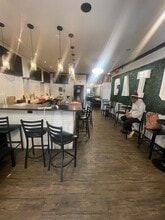 22025 Jamaica Ave, Queens Village, NY à louer Photo intérieure– Image 2 sur 6