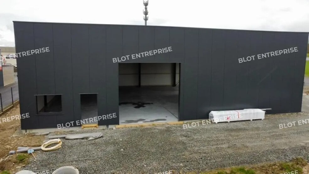 Local d’activités dans Plédran à louer - Photo de l’immeuble – Image 2 sur 10