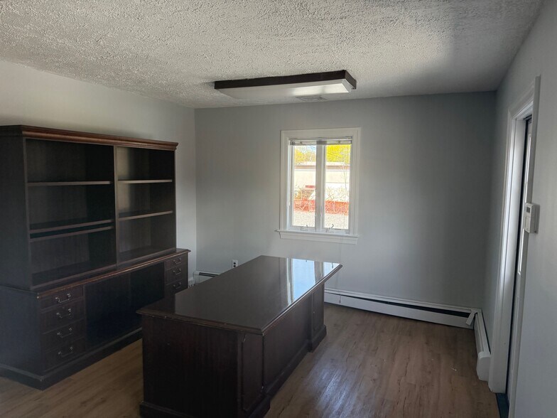 17 Saint Charles St, Thornwood, NY à louer - Photo de l’immeuble – Image 3 sur 4