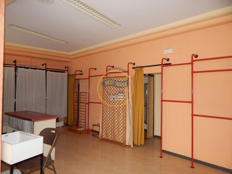 Local commercial dans Ontinyent, Valencia à vendre - Photo de l’immeuble – Image 2 sur 9