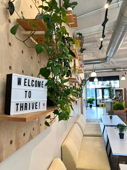 440-500 W Broad St, Columbus, OH à louer - Photo de l’immeuble – Image 3 sur 7