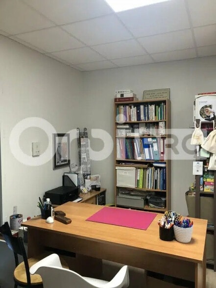 Bureau dans Saint-Junien à louer - Photo intérieure – Image 2 sur 5