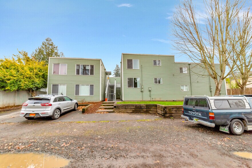 8415 N Fessenden St, Portland, OR à vendre - Photo de l’immeuble – Image 2 sur 31