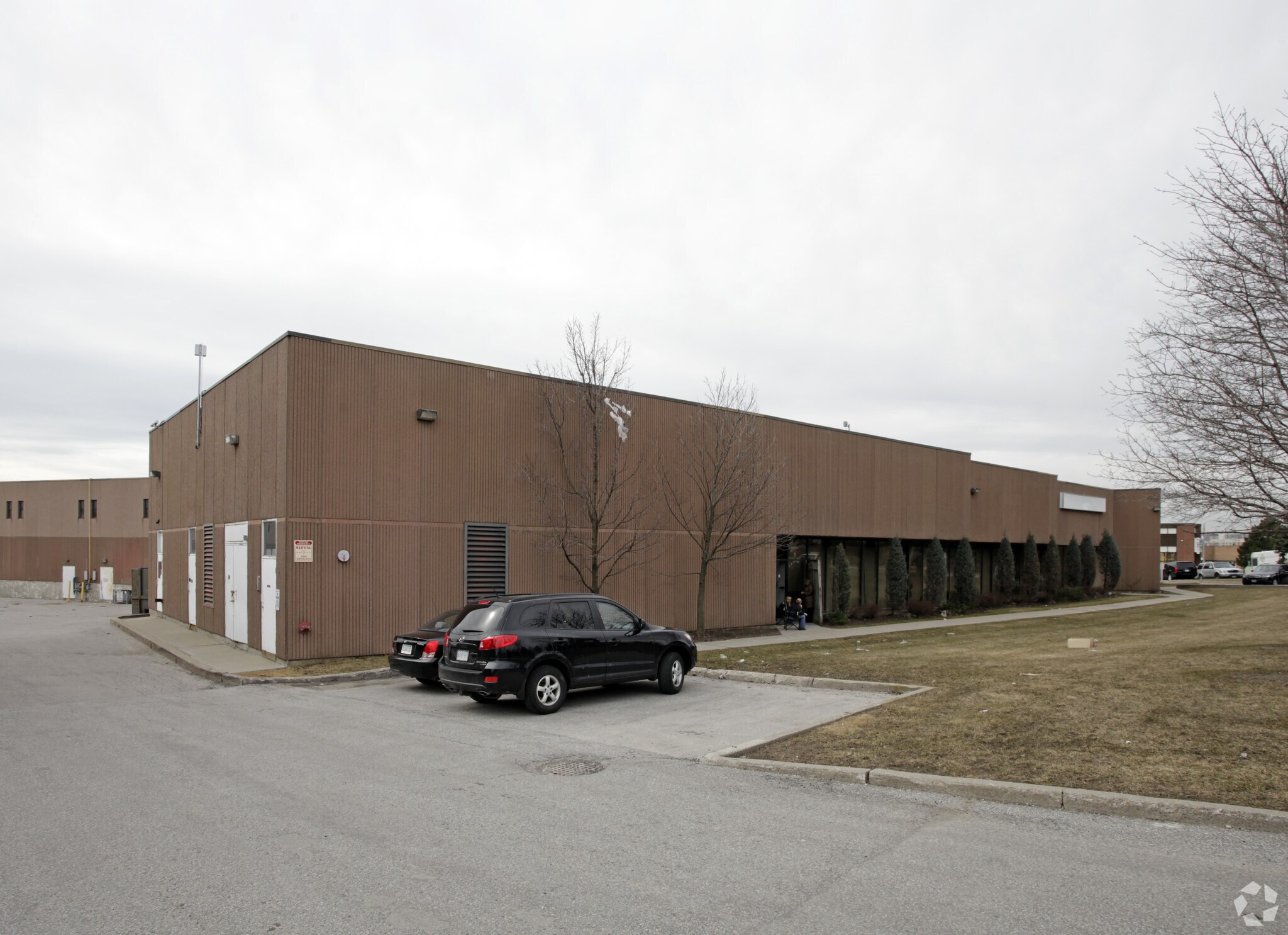 390 Tapscott Rd, Toronto, ON à louer Photo principale– Image 1 sur 3