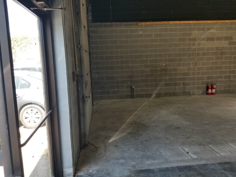5006 Cook Rd, Beltsville, MD à louer - Photo de l’immeuble – Image 3 sur 16