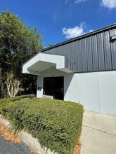 643 S Charles Richard Beall Blvd, Debary, FL à louer Photo de l’immeuble– Image 1 sur 6