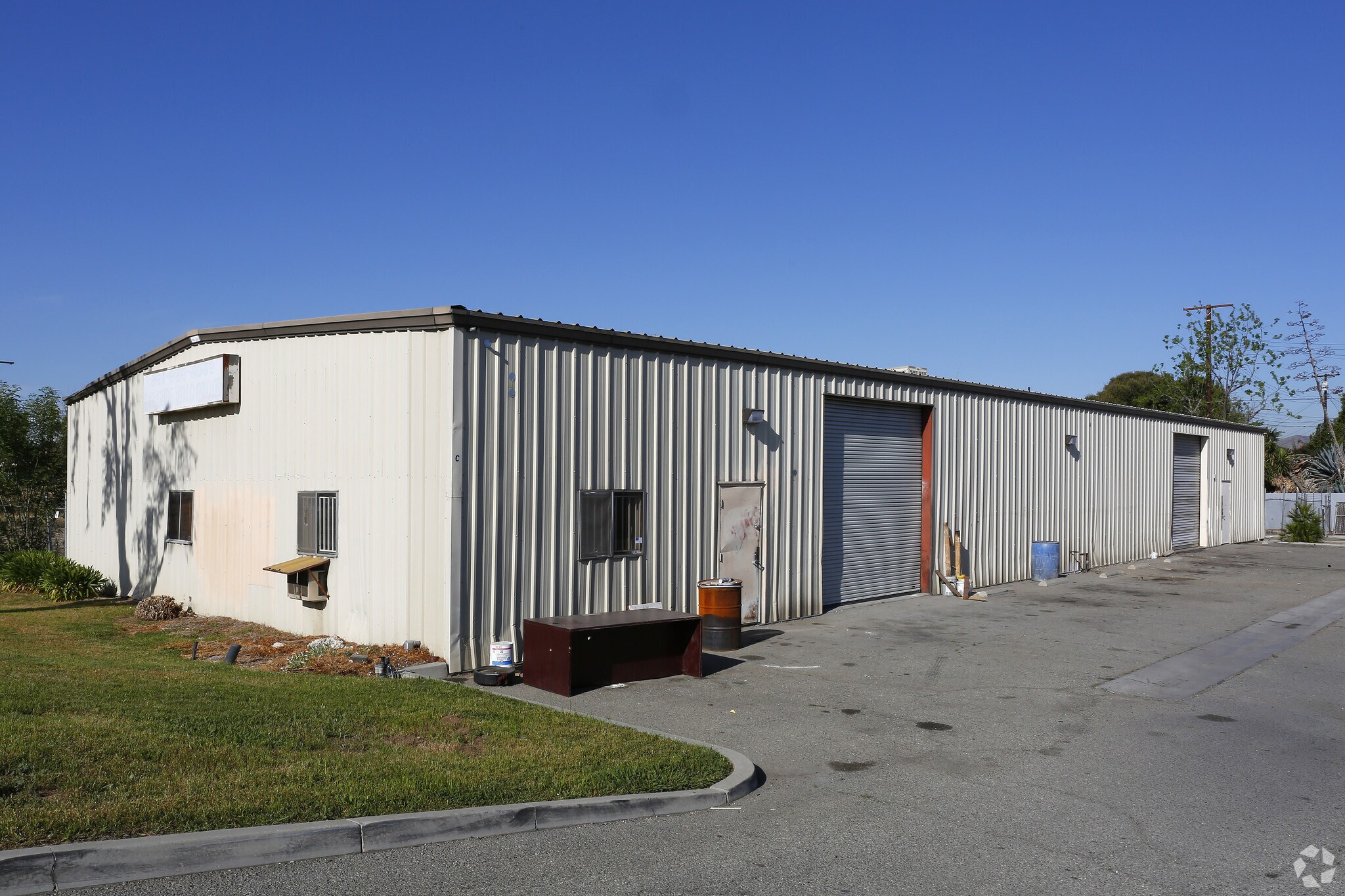 3232 Center St, Riverside, CA à louer Photo principale– Image 1 sur 5