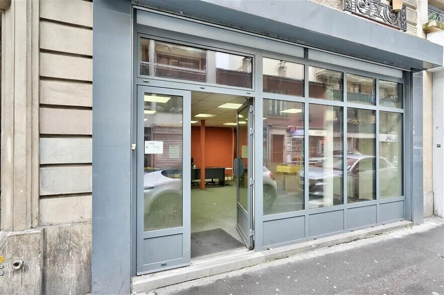 Bureau dans Paris à vendre - Photo de l’immeuble – Image 2 sur 9