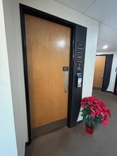 1611 Creekside Dr, Folsom, CA à louer Photo intérieure– Image 1 sur 25