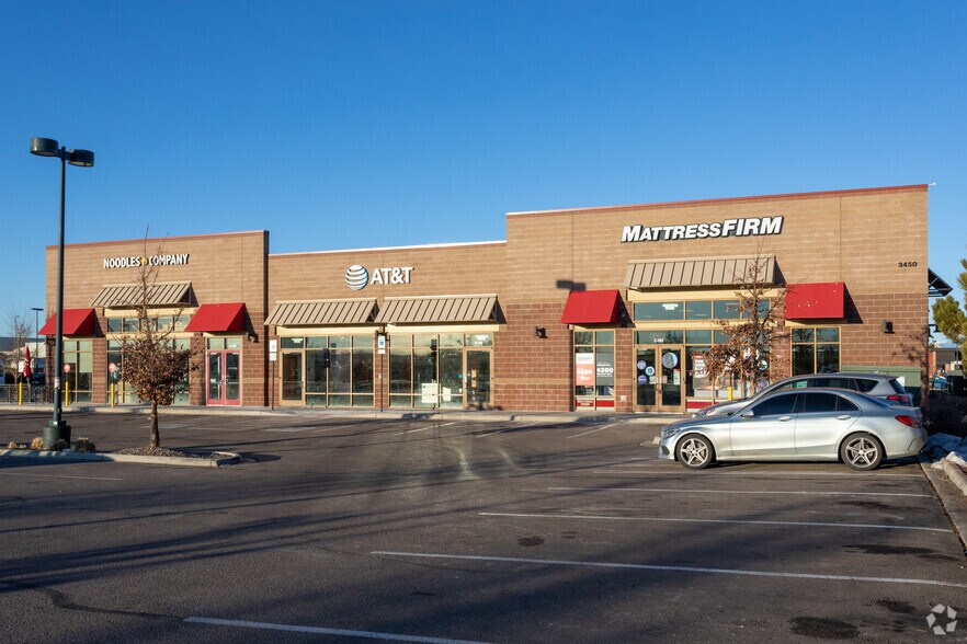 3450 Tower Rd, Aurora, CO à louer - Photo de l’immeuble – Image 2 sur 5