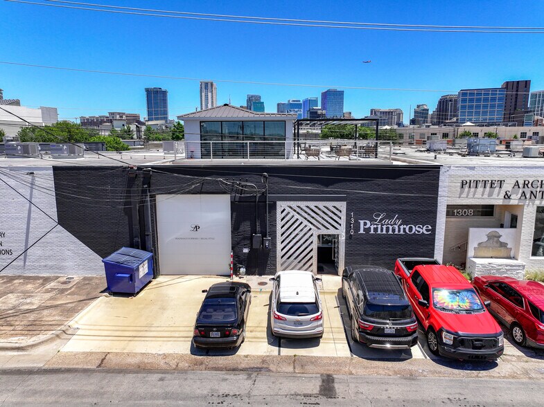 1310 Dragon St, Dallas, TX à vendre - Photo de l’immeuble – Image 2 sur 36