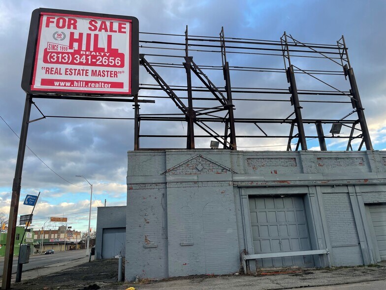11019 Grand River Ave, Detroit, MI à vendre - Photo de l’immeuble – Image 2 sur 2