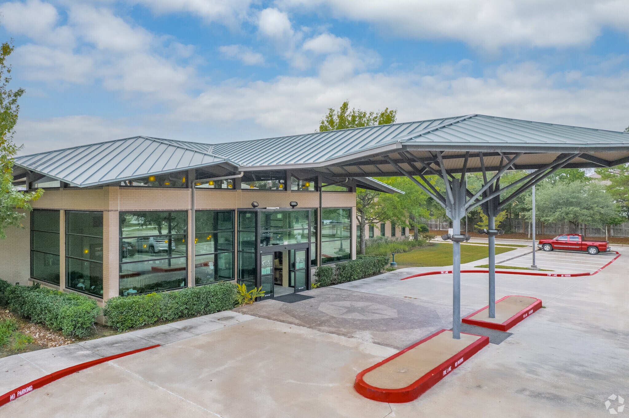 135 Vision Park Blvd, Spring, TX à louer Photo principale– Image 1 sur 9