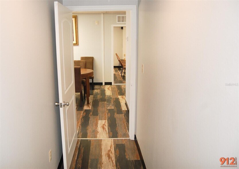 912 Drew St, Clearwater, FL à louer - Photo de l’immeuble – Image 3 sur 15
