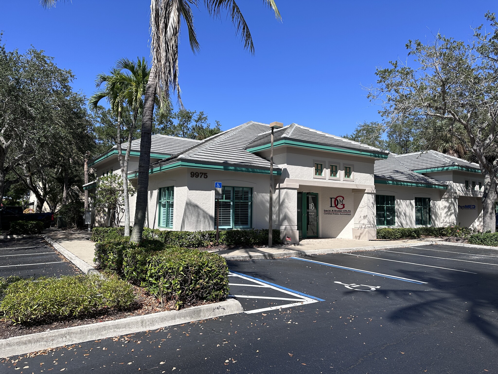 9975 Tamiami Trl N, Naples, FL à louer Photo intérieure– Image 1 sur 4