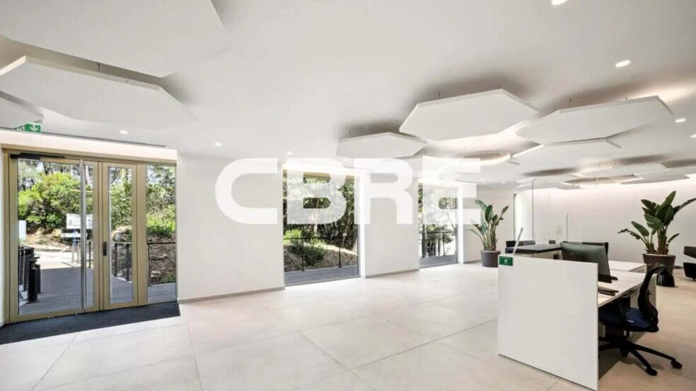 Bureau dans SOPHIA ANTIPOLIS à vendre - Photo de l’immeuble – Image 1 sur 13
