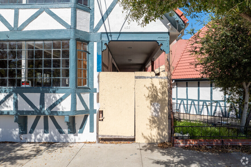 425 1st St, Solvang, CA à vendre - Photo de l’immeuble – Image 3 sur 6