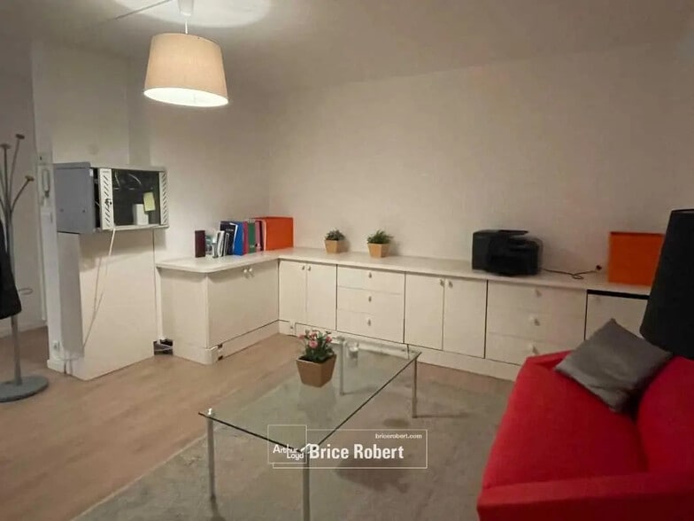 Bureau dans Lyon à vendre - Photo de l’immeuble – Image 2 sur 5