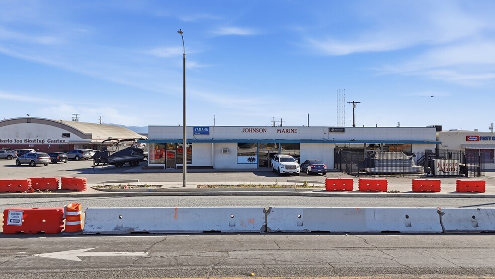 1235-1237 W Holt Blvd, Ontario, CA à vendre - Photo de l’immeuble – Image 3 sur 8