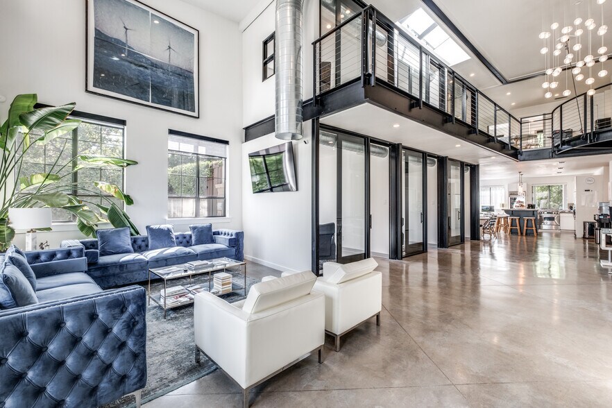 3006 Cole Ave, Dallas, TX à vendre - Photo de l’immeuble – Image 3 sur 24