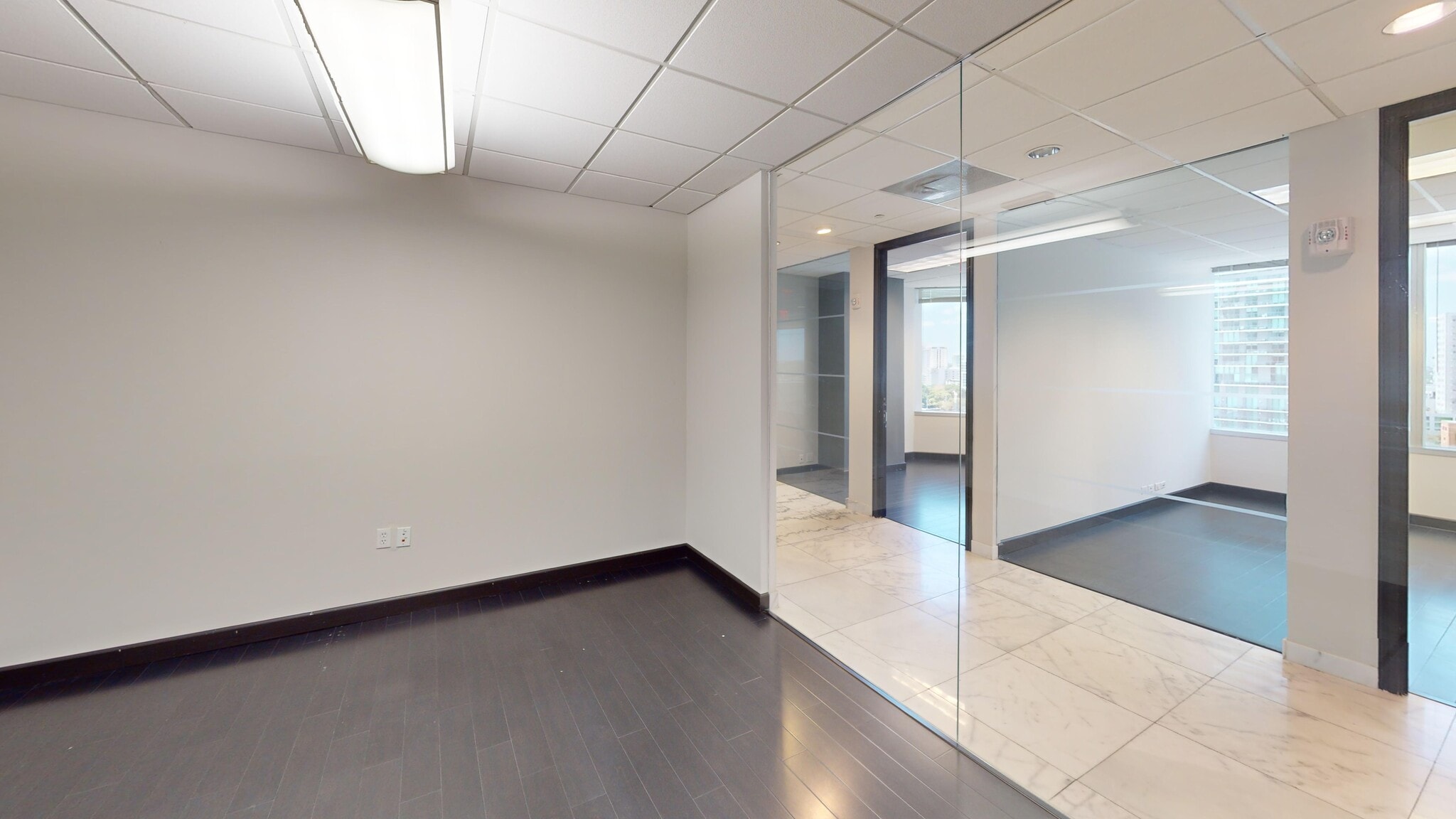 1221 Brickell Ave, Miami, FL à louer Photo de l’immeuble– Image 1 sur 5