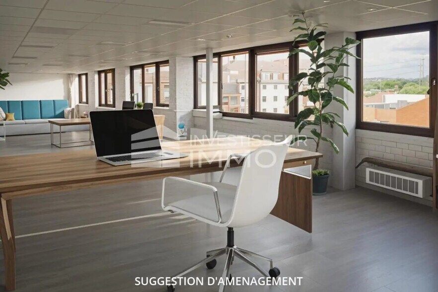 Bureau dans Bonneuil-sur-Marne à louer - Photo de l’immeuble – Image 1 sur 6