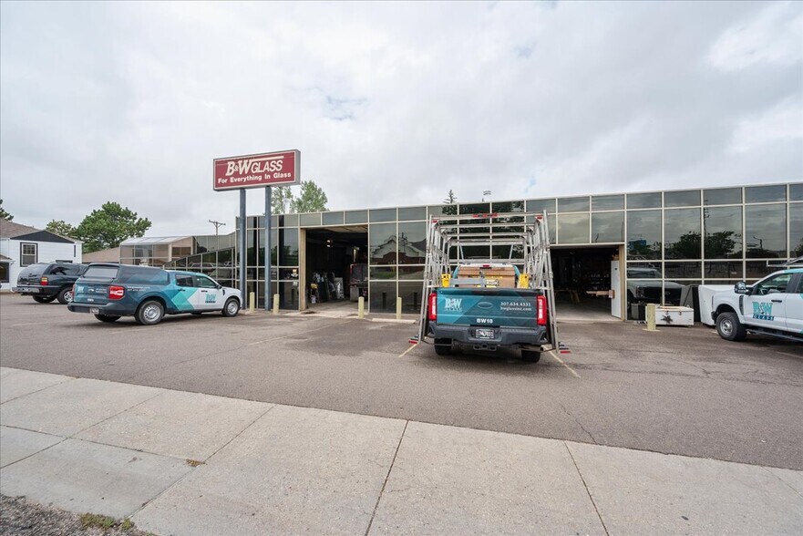 2200 E 15th St, Cheyenne, WY à vendre - Photo principale – Image 1 sur 18