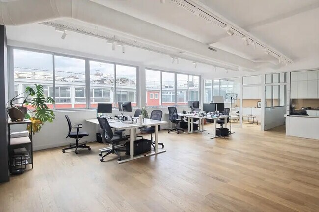 Plus de détails pour Bureau à louer