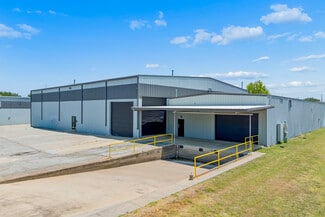 Plus de détails pour 1716 Shady Oaks Dr, Denton, TX - Industriel/Logistique à louer