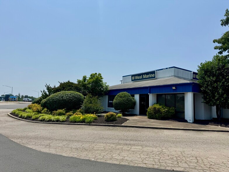 13330 Richmond Hwy, Woodbridge, VA à louer - Photo de l’immeuble – Image 3 sur 10