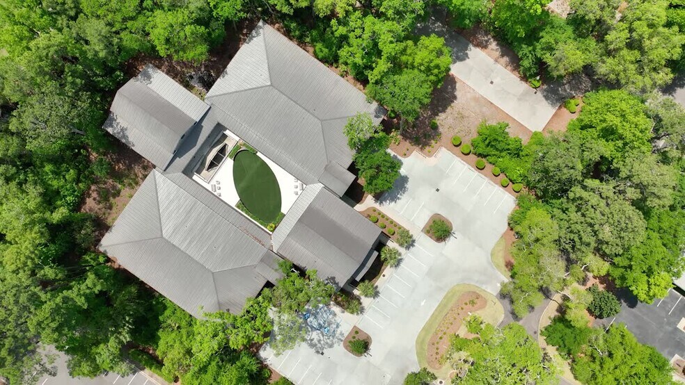10 Park Ln, Hilton Head Island, SC à vendre - Vidéo sur l’annonce professionnelle – Image 2 sur 58
