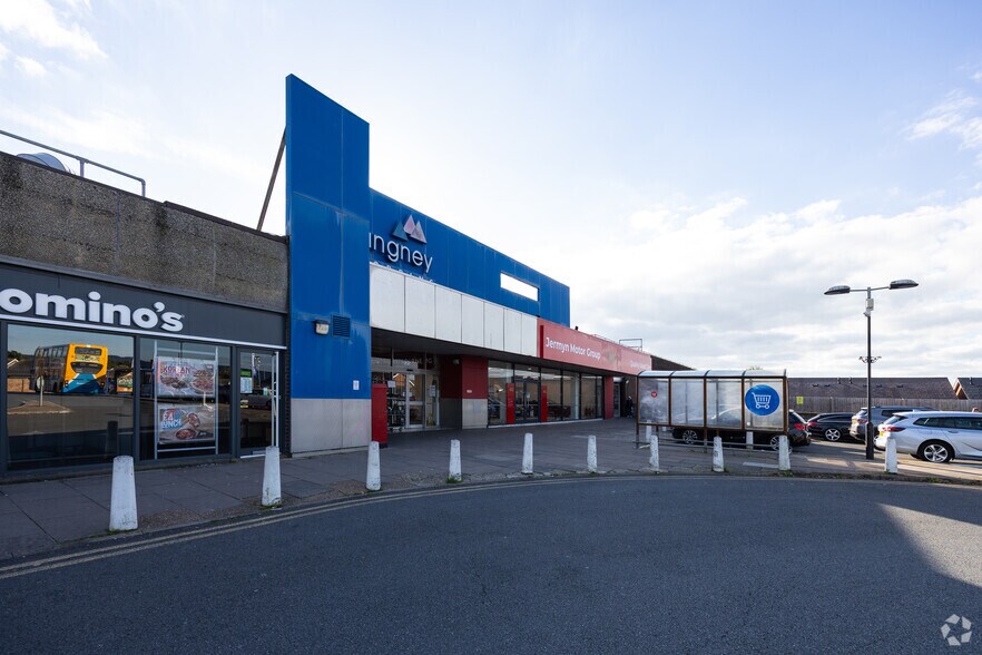 Kingfisher Dr, Eastbourne à louer - Photo de l’immeuble – Image 3 sur 5