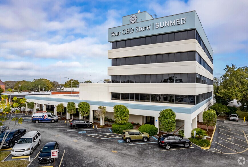 600 8th Ave W, Palmetto, FL à vendre - Photo principale – Image 1 sur 23