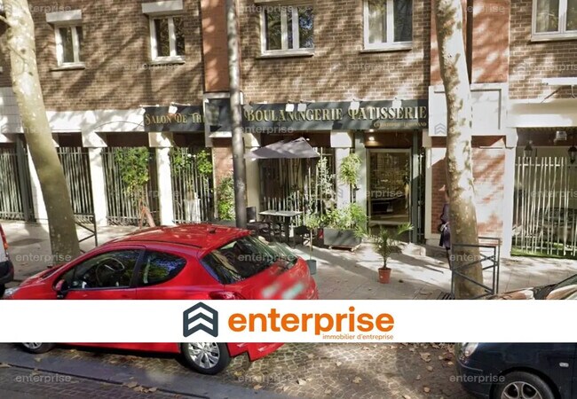 Plus de détails pour Local commercial à louer