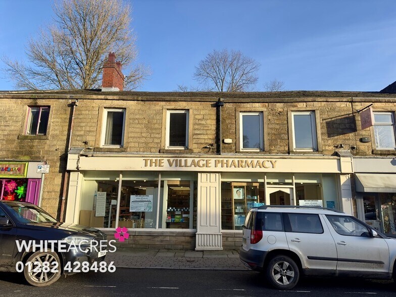 110-112 Gisburn Rd, Barrowford à vendre - Photo principale – Image 1 sur 5
