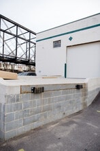 235 S Kresson St, Baltimore, MD à louer Photo de l’immeuble– Image 2 sur 3