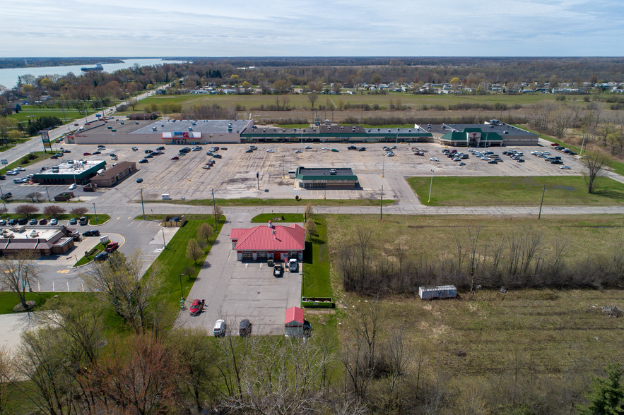 6730-6764 S River Rd, Marine City, MI à louer - Aérien – Image 2 sur 10