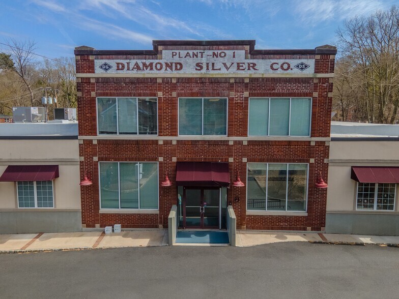 24 Arnett Ave, Lambertville, NJ à louer - Photo de l’immeuble – Image 3 sur 17