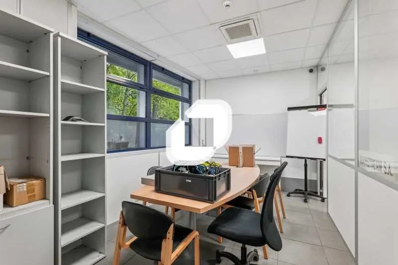 Bureau dans Paris à louer - Photo de l’immeuble – Image 3 sur 12