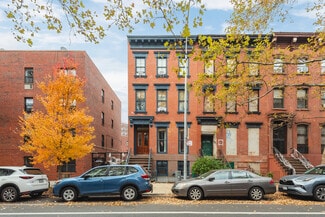 Plus de détails pour 434 Clermont Ave, Brooklyn, NY - Logement à vendre
