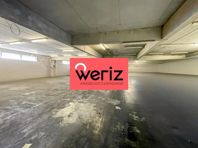Plus de détails pour Local d'activités à louer