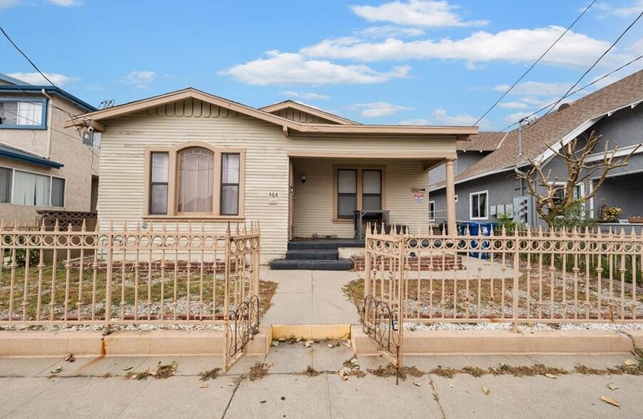 362 W 11th St, San Pedro, CA à vendre - Photo de l’immeuble – Image 2 sur 12